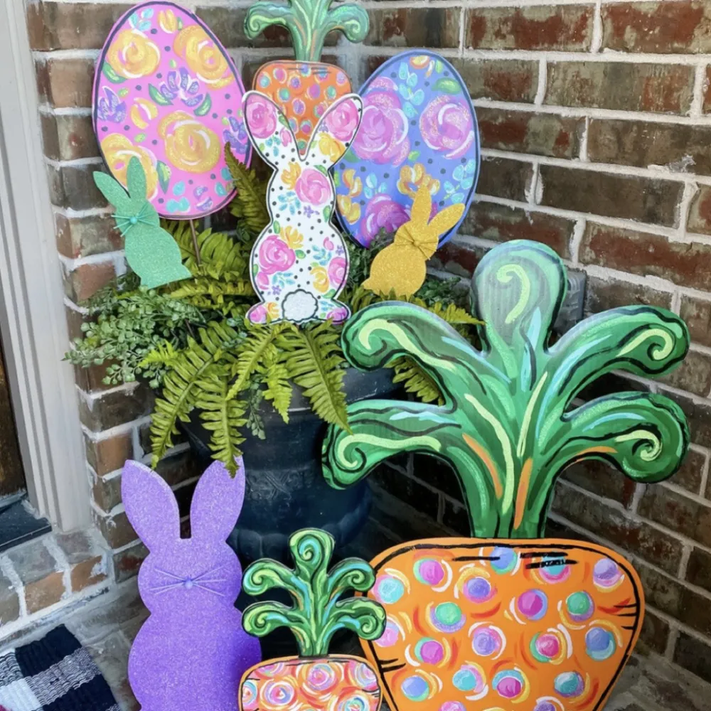 The Round Top Collection Artful Carrot, Medium