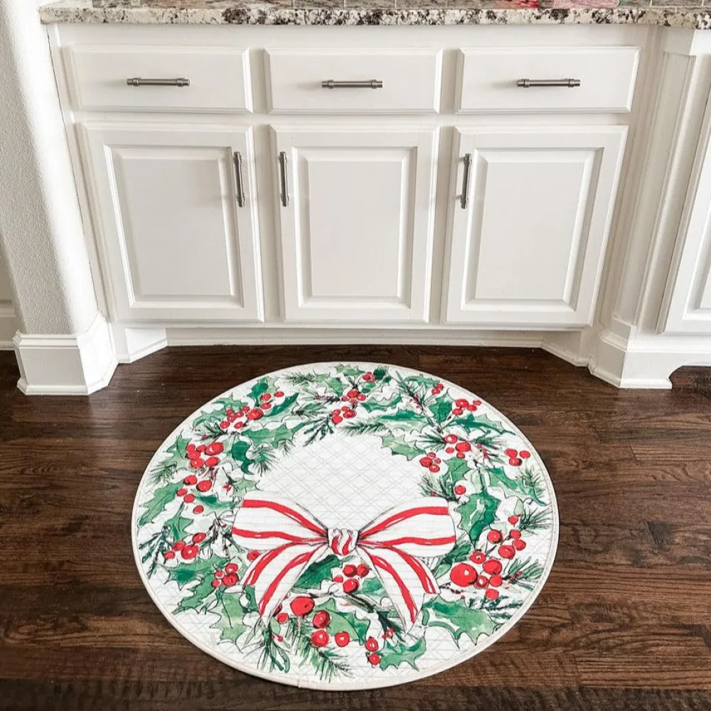 The Round Top Collection Beck’s Round Holly Mat