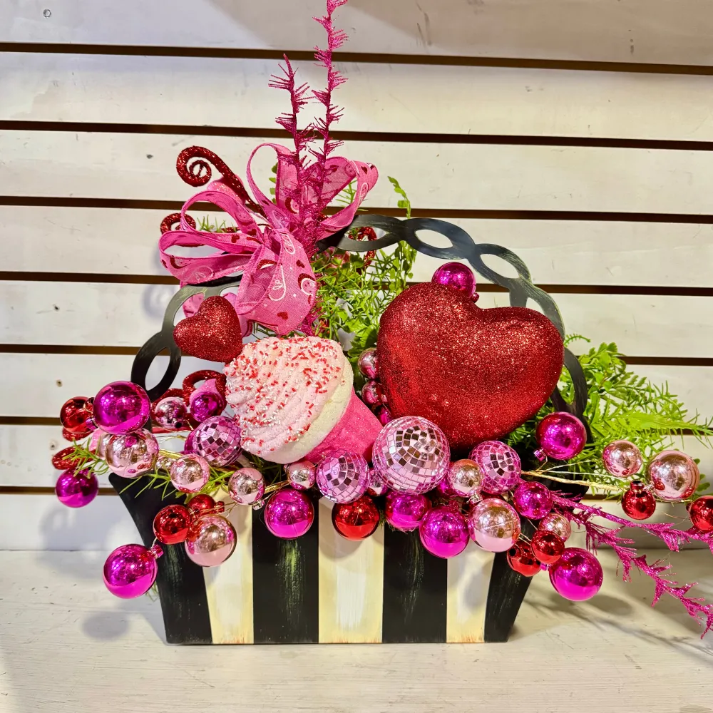 Miss Cayce's Be My Valentine Arrangement