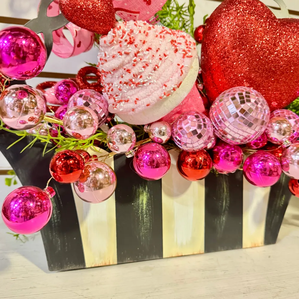 Miss Cayce's Be My Valentine Arrangement