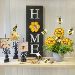 The Round Top Collection Bumble Bee Stake