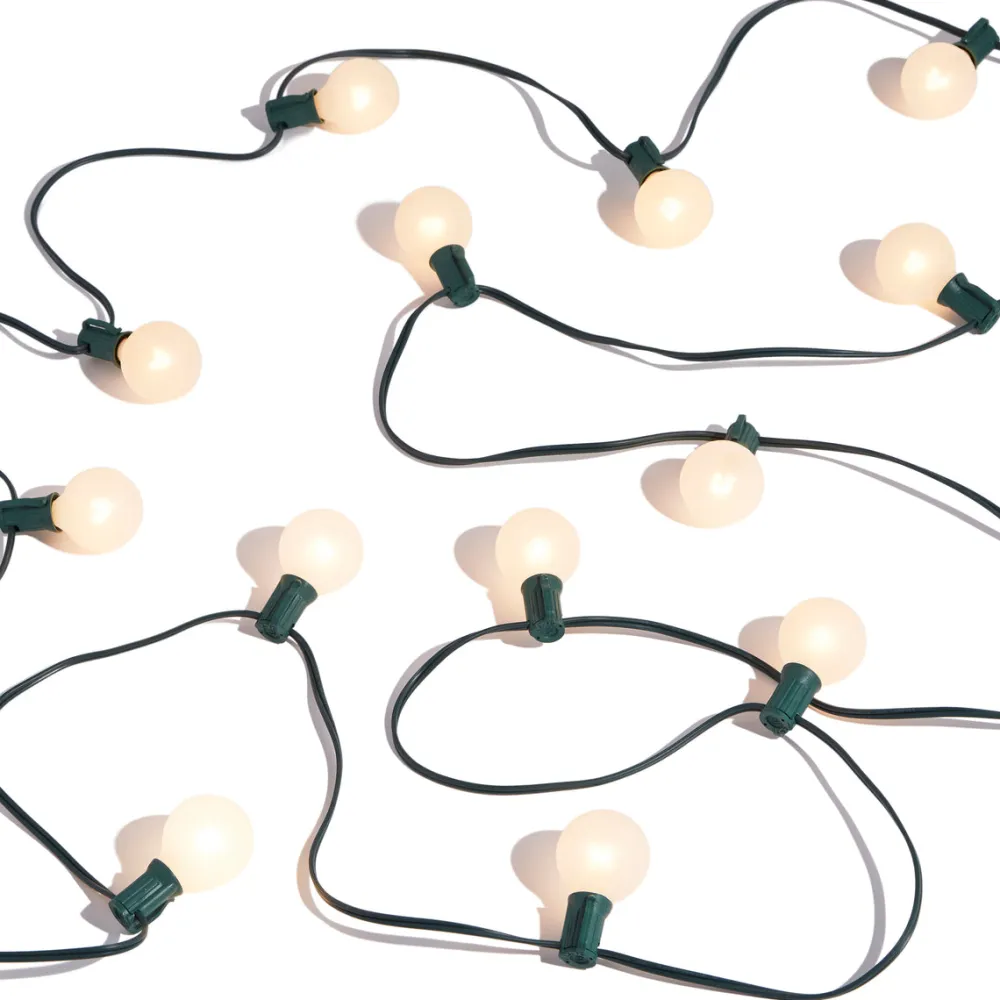 RAZ Connectable Matte Globe String Light, 15'