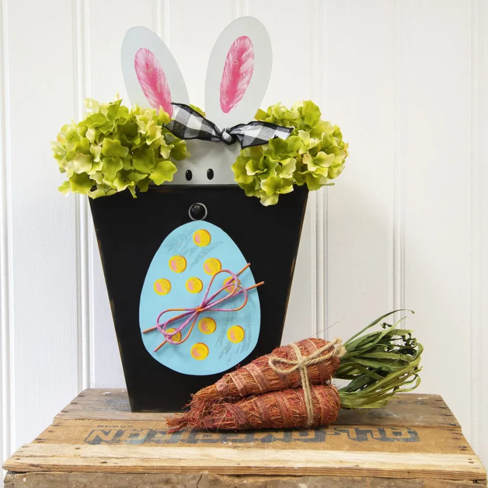 The Round Top Collection Display Pocket Planter, Black