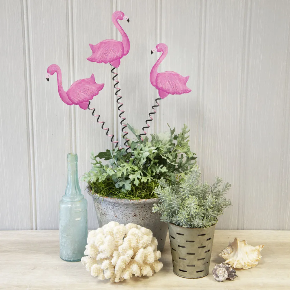 The Round Top Collection Flamingo Trio Stake
