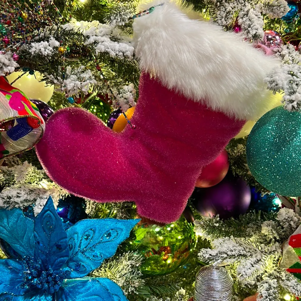 180 Degrees Flocked Boot, 10"