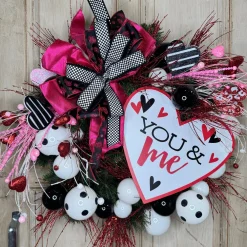 Miss Cayce's Full of Hugs & Kisses Wreath
