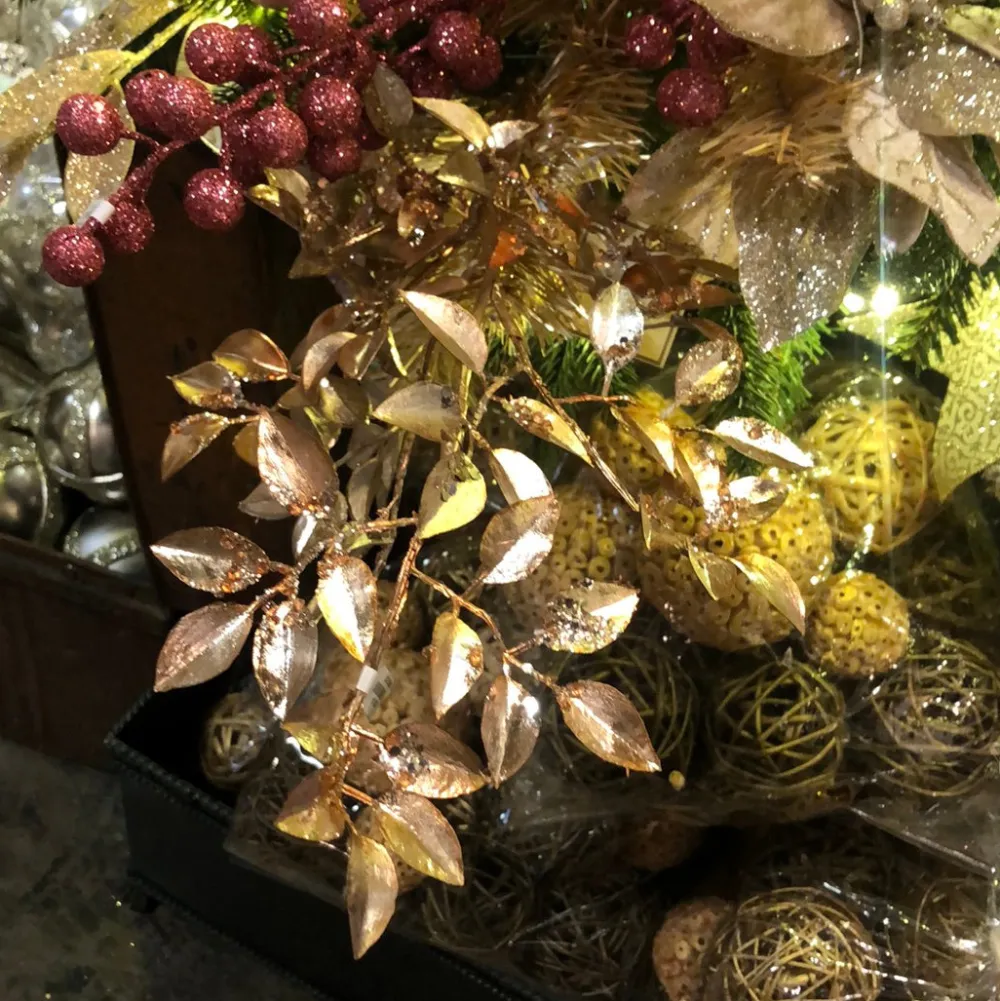 Mark Roberts Golden Leaf Spray, 28"
