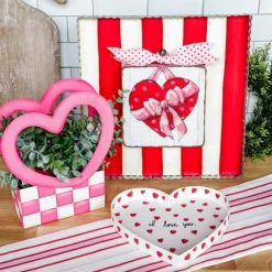 The Round Top Collection Heart Box