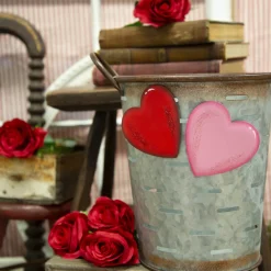The Round Top Collection Heart Magnet
