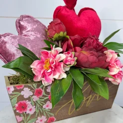 Miss Cayce's Hearts Abound Valentine Arrangement