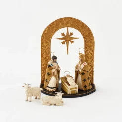 180 Degrees Holy Family Display
