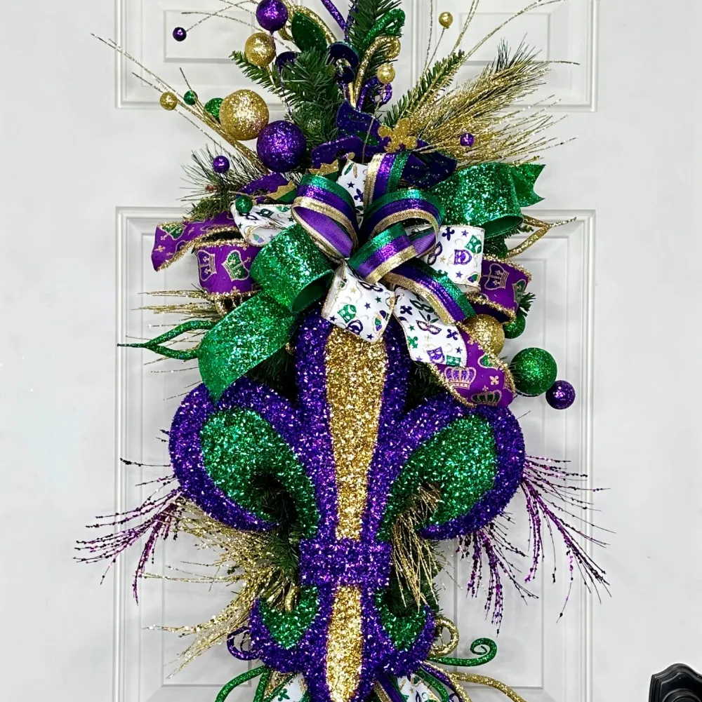 Craig Bachman Mardi Gras Pointed Curly Spray