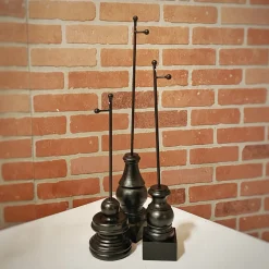 The Round Top Collection Mini Gallery & Charm Stake, Black