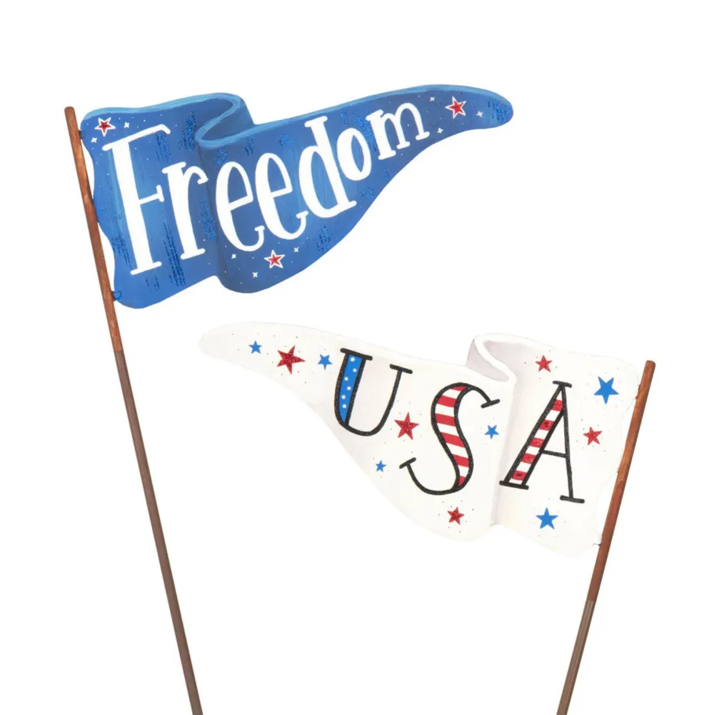 The Round Top Collection Patriotic Pennant Flag