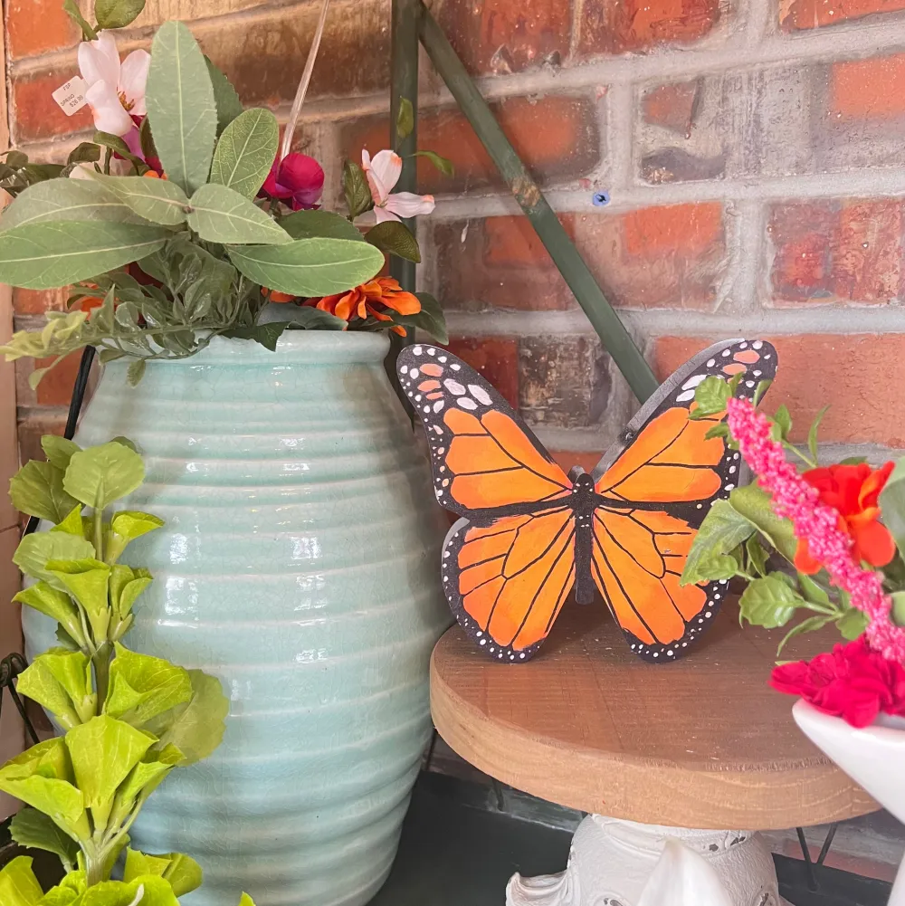 The Round Top Collection Reversible Butterfly Sitter