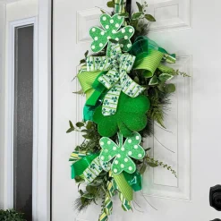Miss Cayce's Shamrock Shine Teardrop