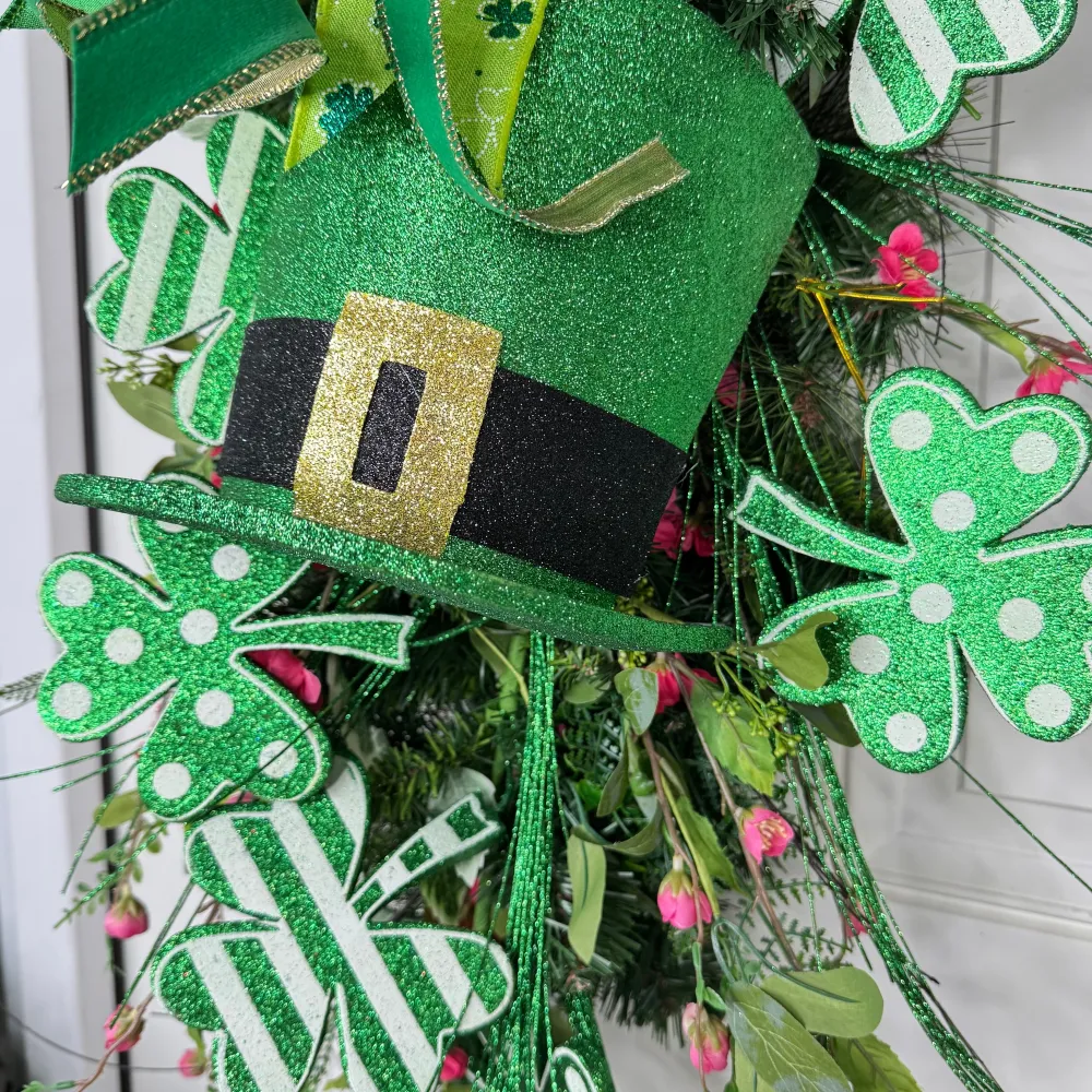 Miss Cayce's Springtime Shamrock Teardrop