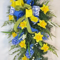 Miss Cayce's Springtime Sunshine Teardrop