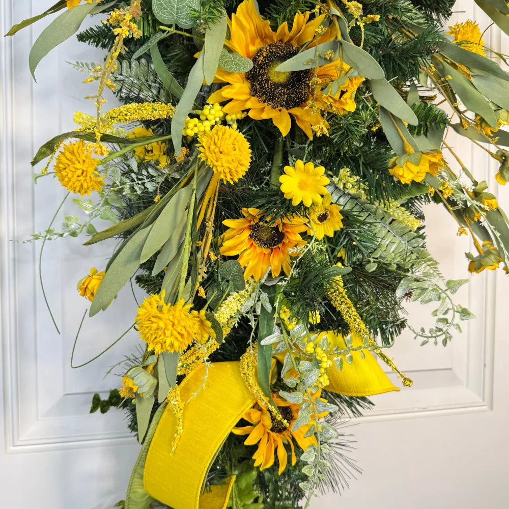 Miss Cayce's Sunflower Delight Teardrop