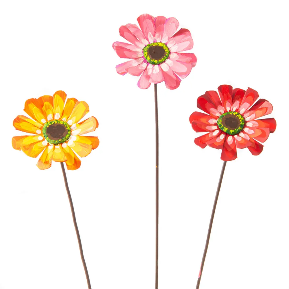 The Round Top Collection Zinnia Stake